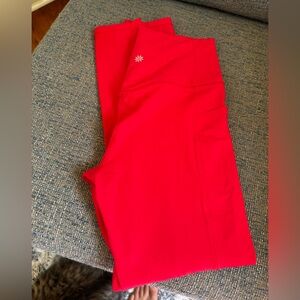 Athleta S Matador Red Salutation Stash Pocket II Tight
